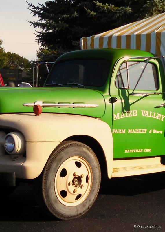 farm truck Maize Valley winery, Hartville Ohio
